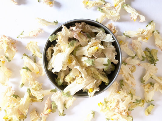 Dried Edible Flower Petals - White Snapdragons